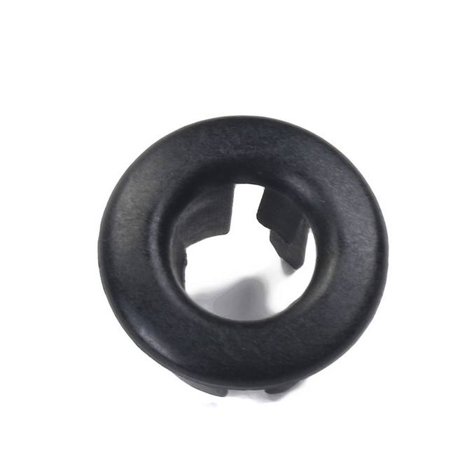 Lock Rod Trim Grommet URO 51418408567